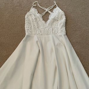 Women’s Mini White Dress Size 4